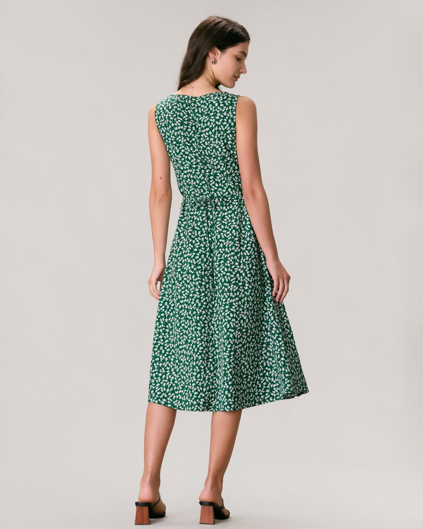 The Green V Neck Floral Button Midi Dress Dresses - RIHOAS