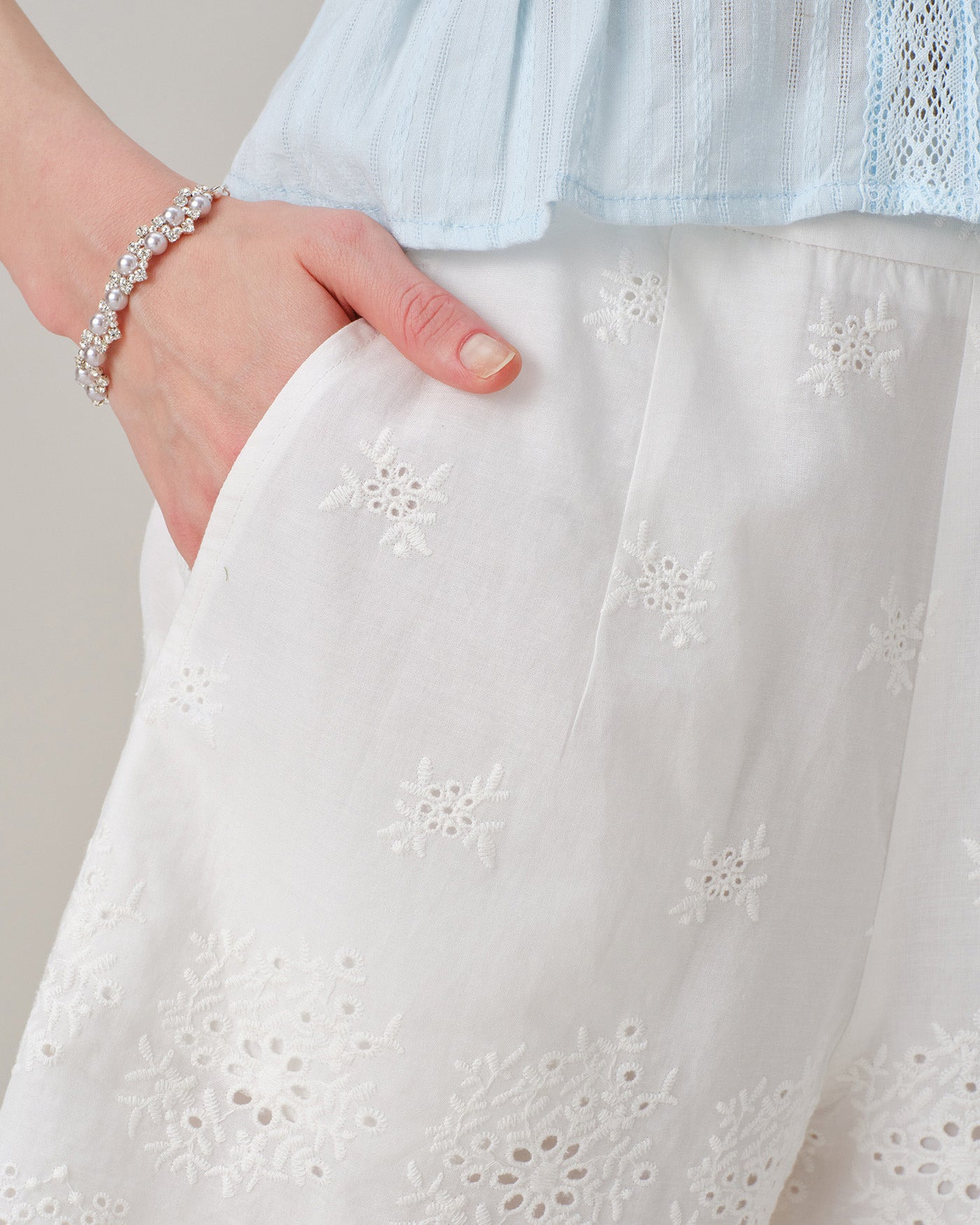 Women's Woven Cotton Shorts Bottoms - RIHOAS